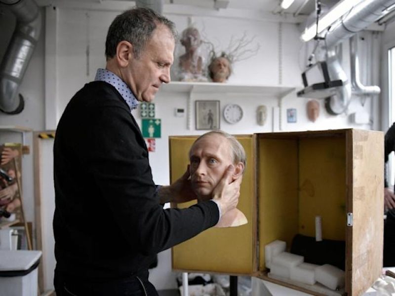 Putin's wax statue removed from Paris museum