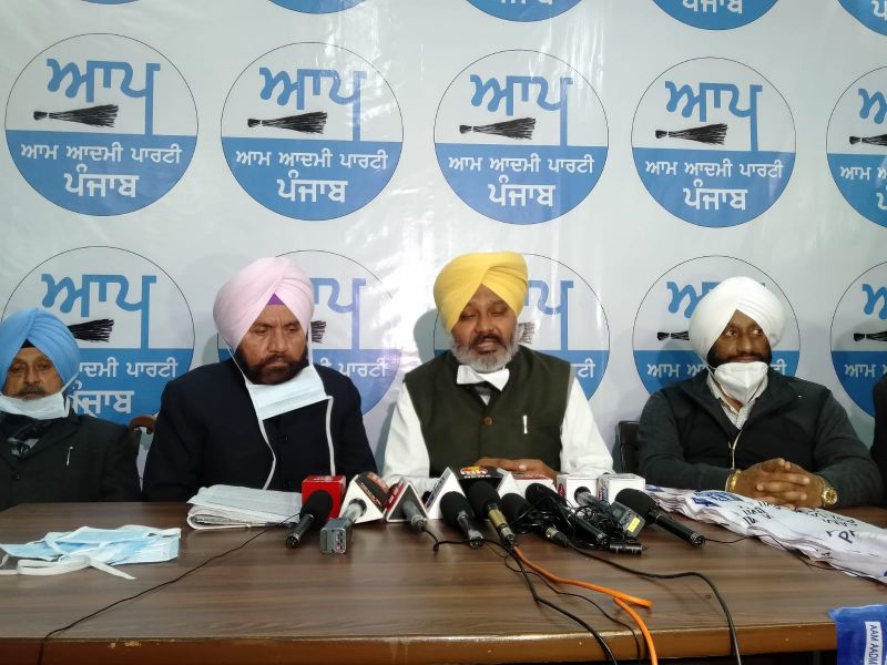 Many prominent personalities join AAP in the presence of Harpal Cheema