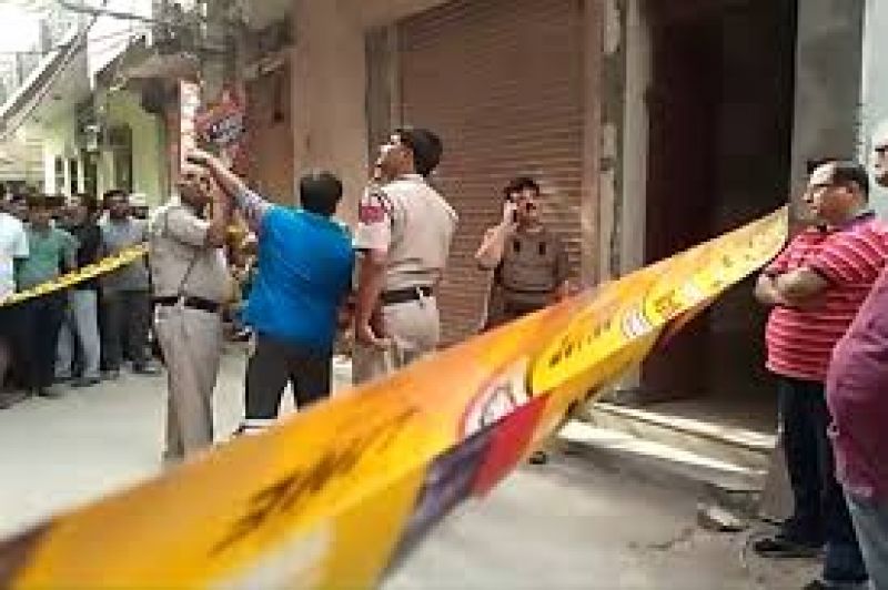 delhi police in burari area