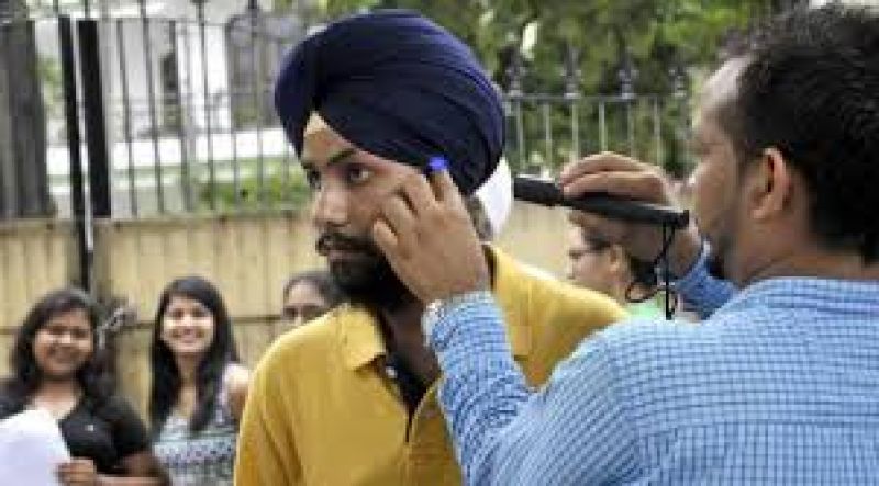 sikh Candidates must arrive examination center an hour before admission process