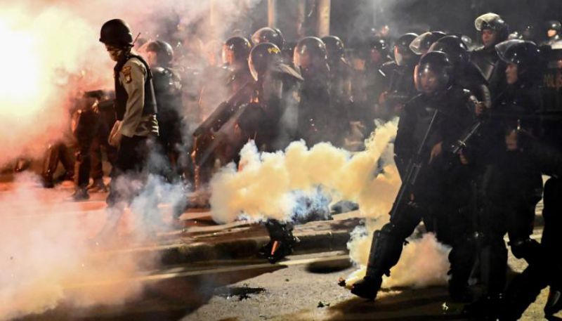 Six dead, 200 injured in protests over Indonesia's election result