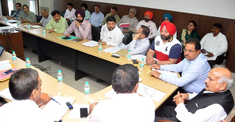 Brahm Mohindra orders improvement Trust to immediately release Rs. 50 crore to MC