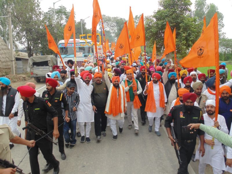 5000 devotees on hiking march from Zira reaches Sultanpur Lodhi