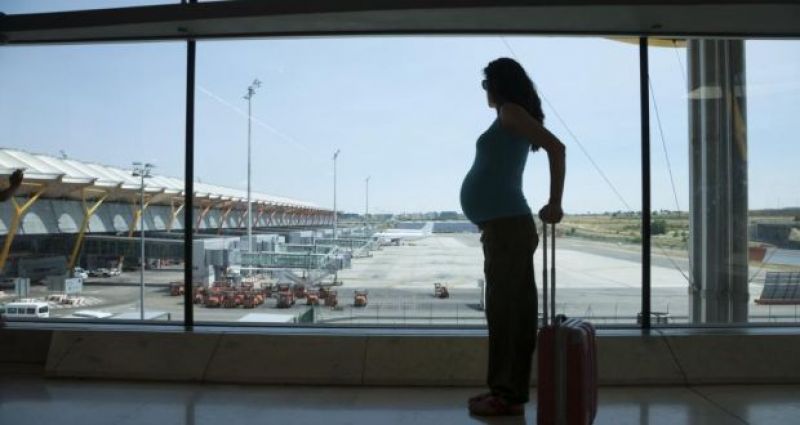 Pregnant women travel