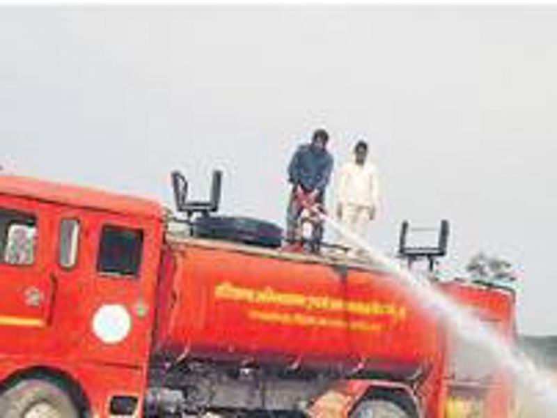 Fire brigade extinguish fire Fire brigade extinguish fire