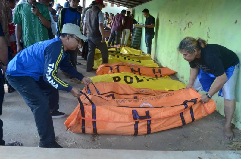 17 Killed In Indonesia Motorboat Sinking