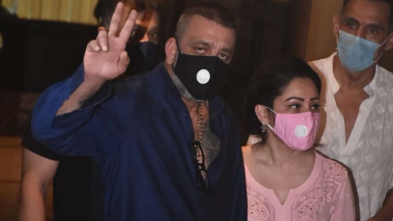 Sanjay Dutt With Wife