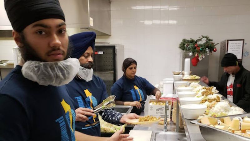 Sikhs open doors of Sikh Centres