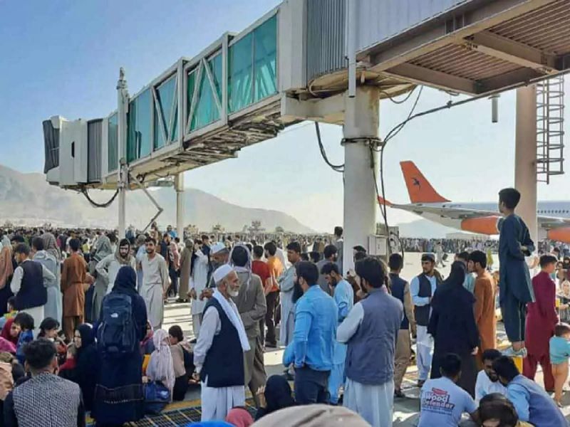  Over 150 people, mostly Indians, captured by Taliban near Kabul airport