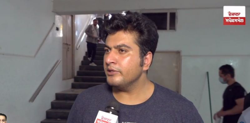 Khalsa Aid helping Afghan students 