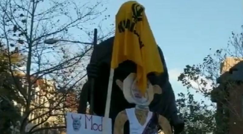 Khalistan flag draped over Mahatma Gandhi statue near Indian embassy in us