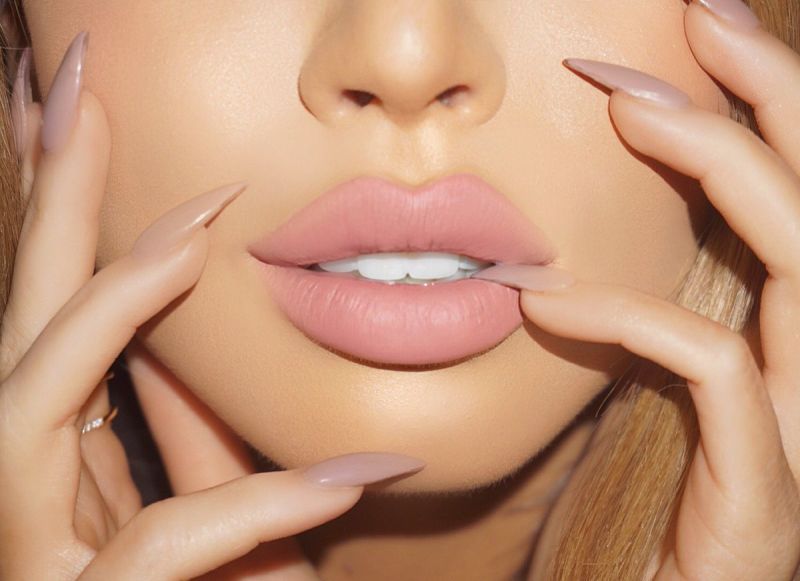 Nude lips Nude lips