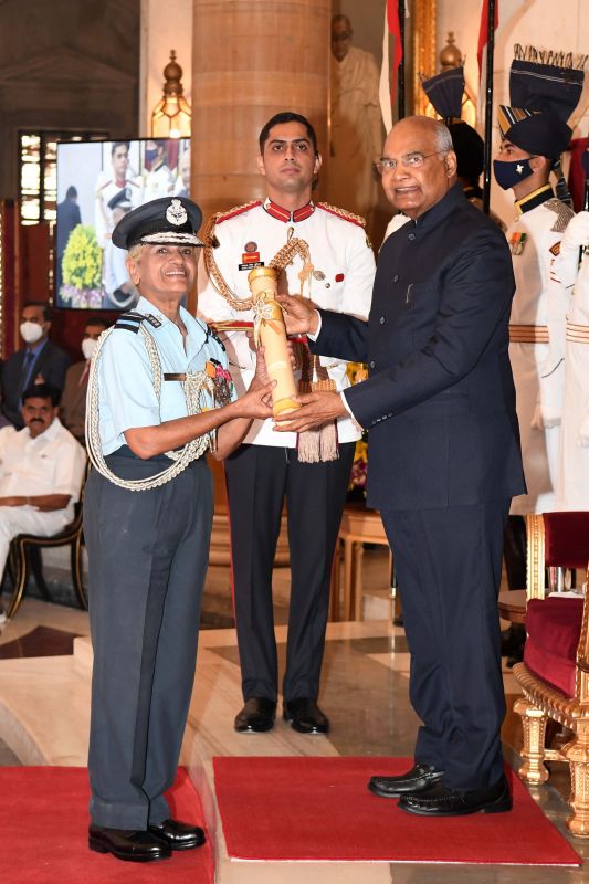 President Kovind Padma Shri to Air Marshal Dr Padma Bandopadhyay