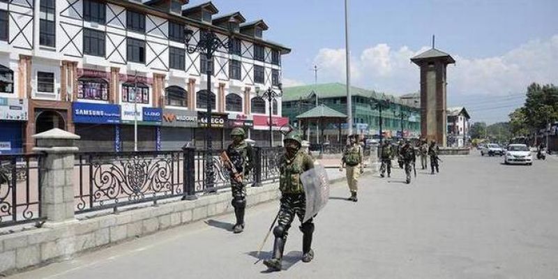 Jammu and Kashmir : Rs 10,000 crore loss in business since lockdown