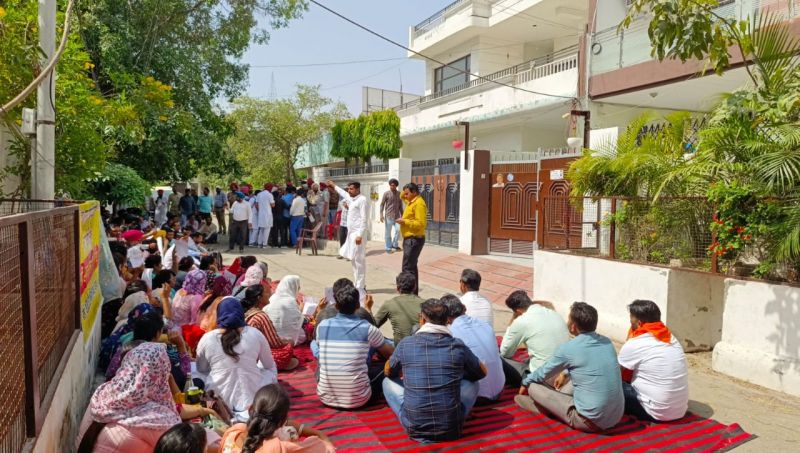 ETT teachers Protest
