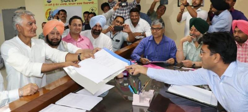 Sunil Jakhar filed nomination papers from Gurdaspur