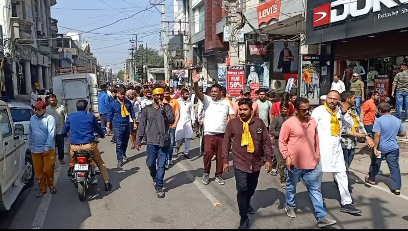 Cow slaughter case: Shops closed by Hindu organization, protest march
