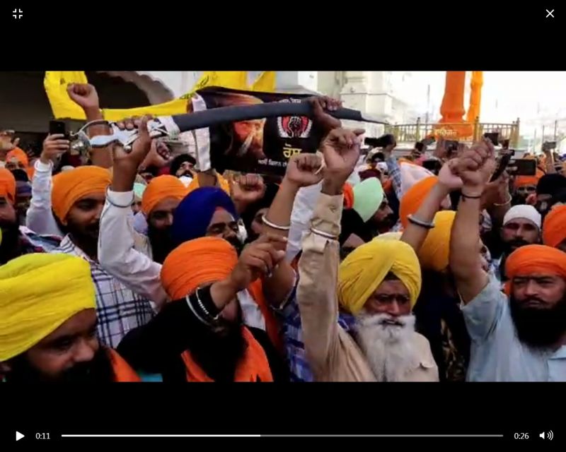 Slogans of Khalistan Zindabad chanted by Sikh youth
