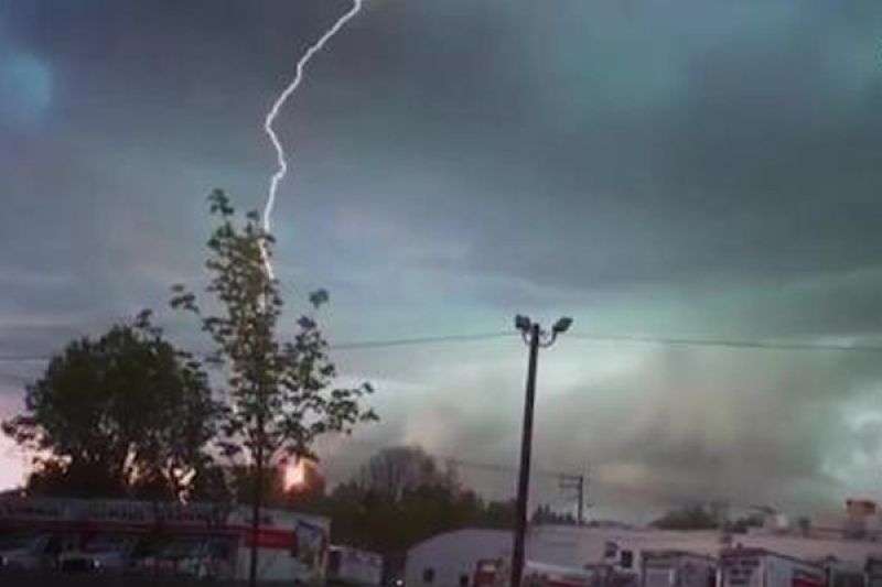 possibility of strong thunderstorm on sunday in north india