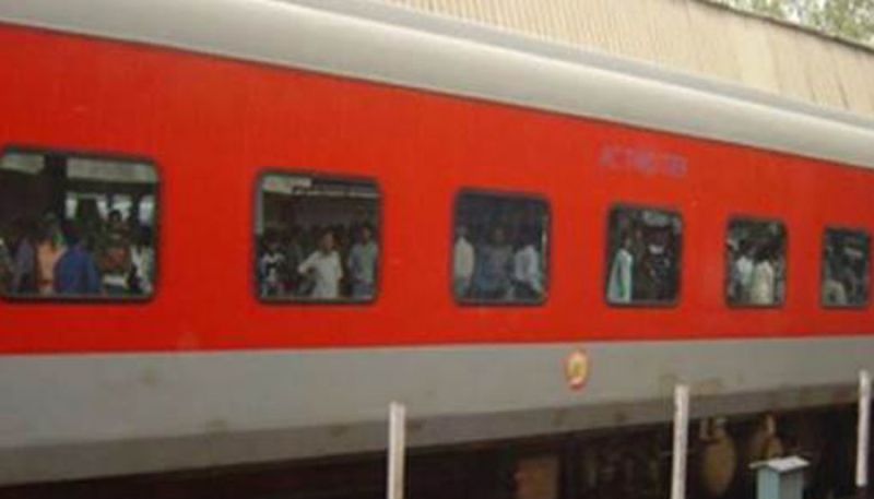 Bhagalpur bound Express train robbed