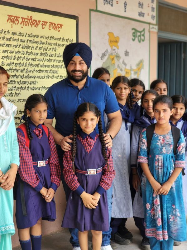 Harjot Singh Bains visited Government Middle School Gochar Harjot Singh Bains visited Government Middle School Gochar