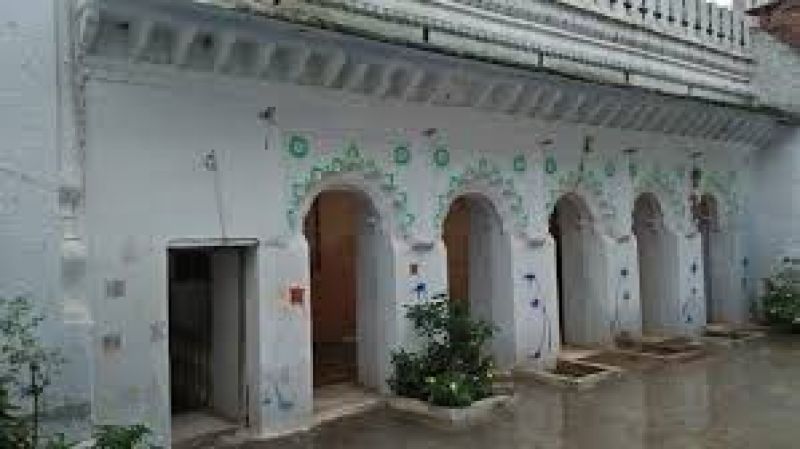 Golden Kalash khaniyadhana Mandir