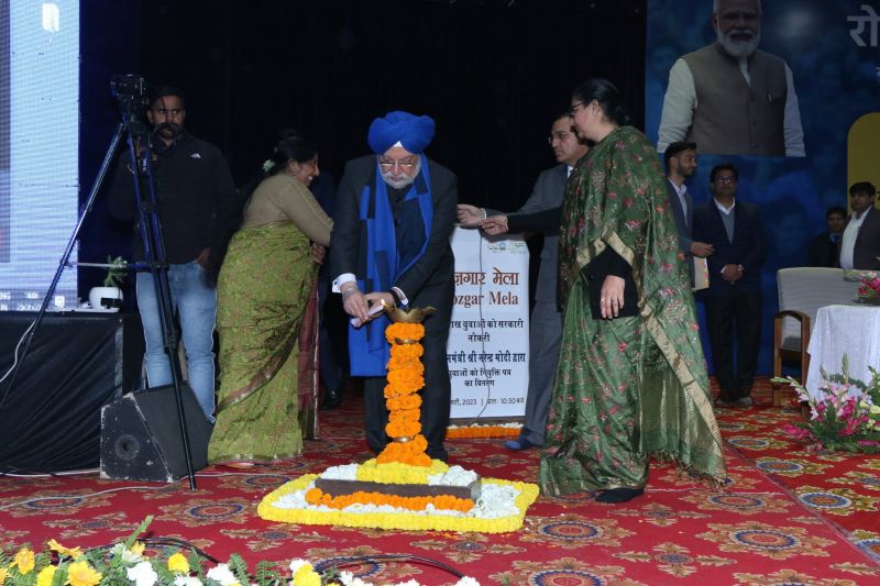  Union Minister Hardeep Puri arrived as the chief guest at the Ludhiana Employment Fair