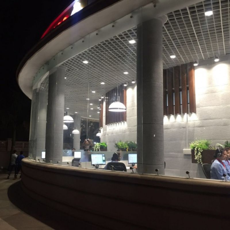 1090 Women Power Line