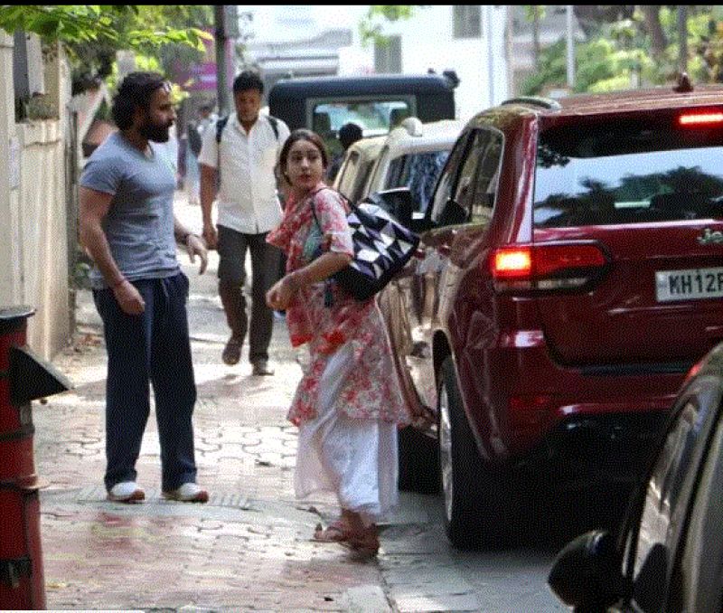 saif with his daughter sara
