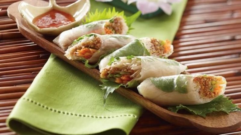 Spring Rolls with California Walnuts 