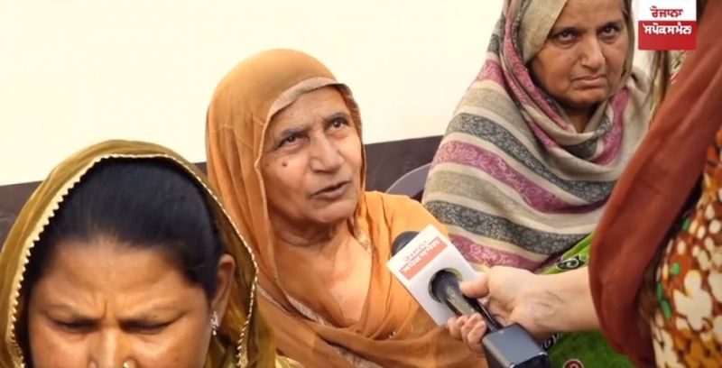  Spokesman di Sath at village Tehna 