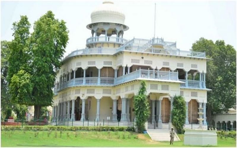 Anand Bhawan gets Rs 4.35 crore tax notice