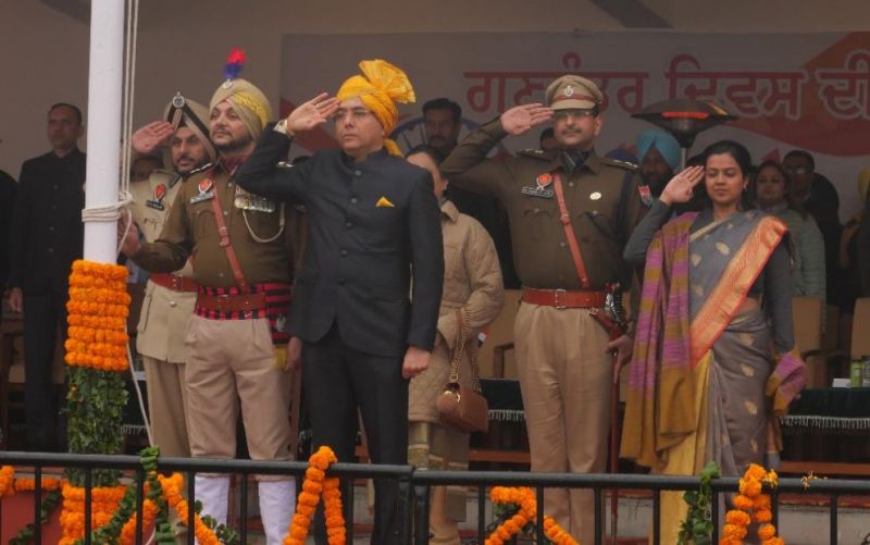  Aman Arora announced 5000 EWS flats for Mohali on Republic Day