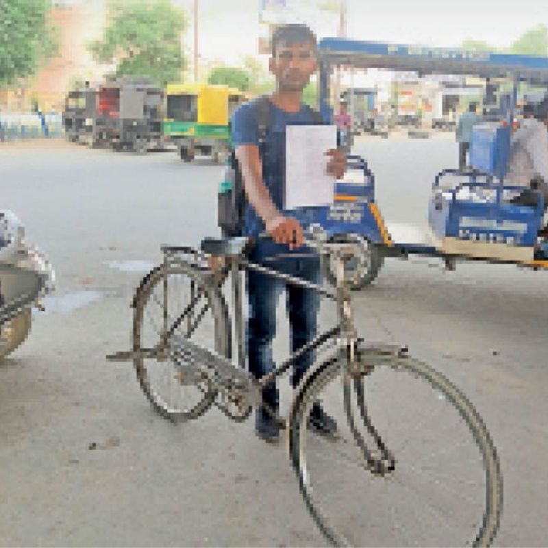 Poonam's Brother Madan Bind