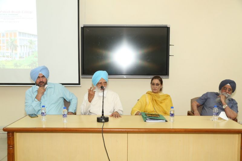 Sri Guru Gobind Singh College Chandigarh Prospectus Released