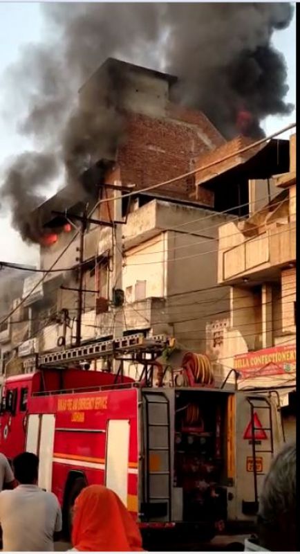 Plastic warehouse catches fire in Ludhiana Plastic warehouse catches fire in Ludhiana