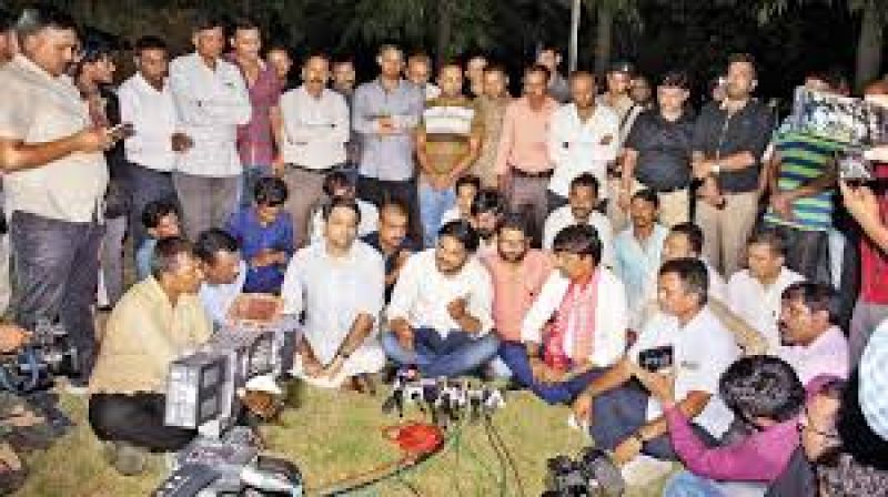 hardik patel, jignesh mevani and others hardik patel, jignesh mevani and others