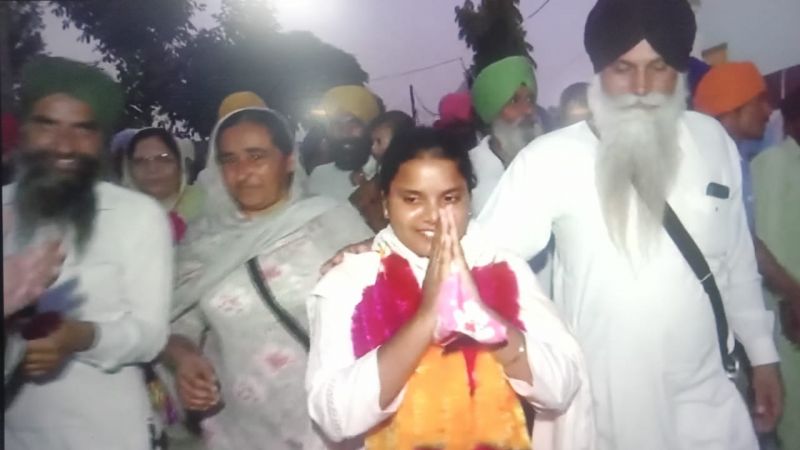 Navneet Kaur Navneet Kaur