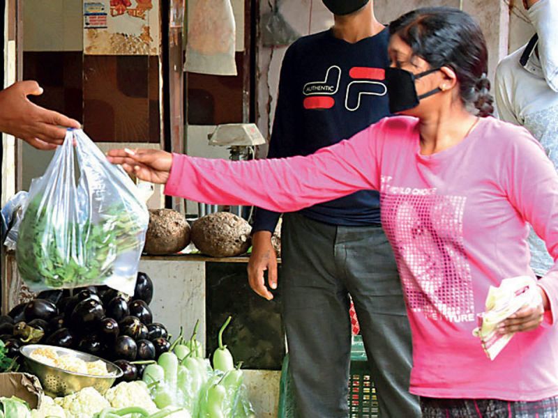 Cab Drivers Selling Fruits 
