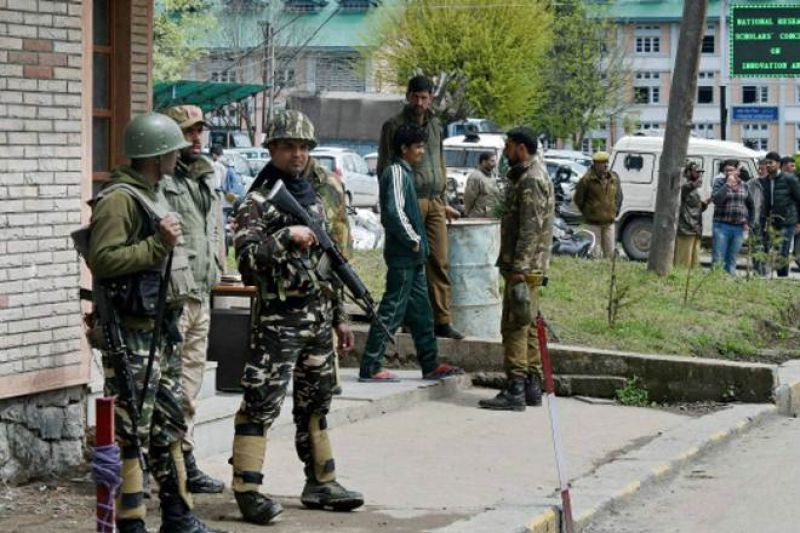 Jammu And Kashmir's Anantnag, 2 Terrorists Trapped