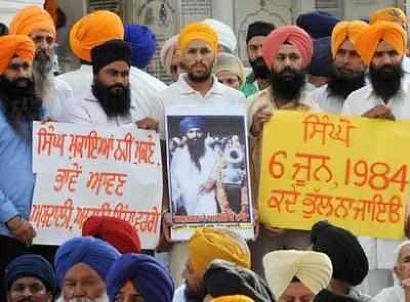 40 Sikhs protest