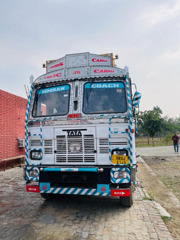 PUNJAB POLICE RECOVERS 18-QUINTALS POPPY HUSK FROM MOGA PUNJAB POLICE RECOVERS 18-QUINTALS POPPY HUSK FROM MOGA