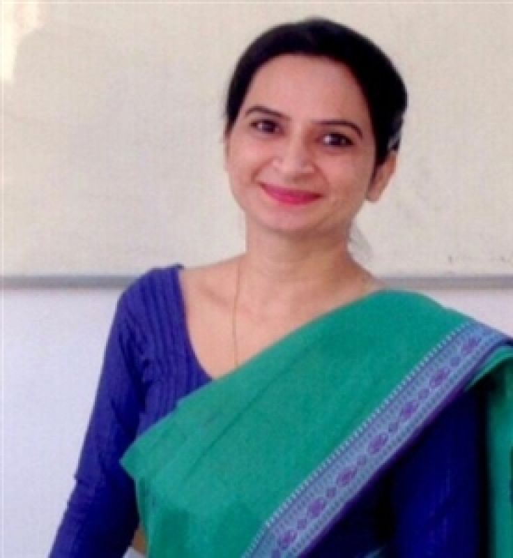  Dr. Navjit Kaur