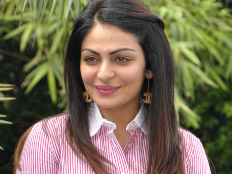 Neeru Bajwa