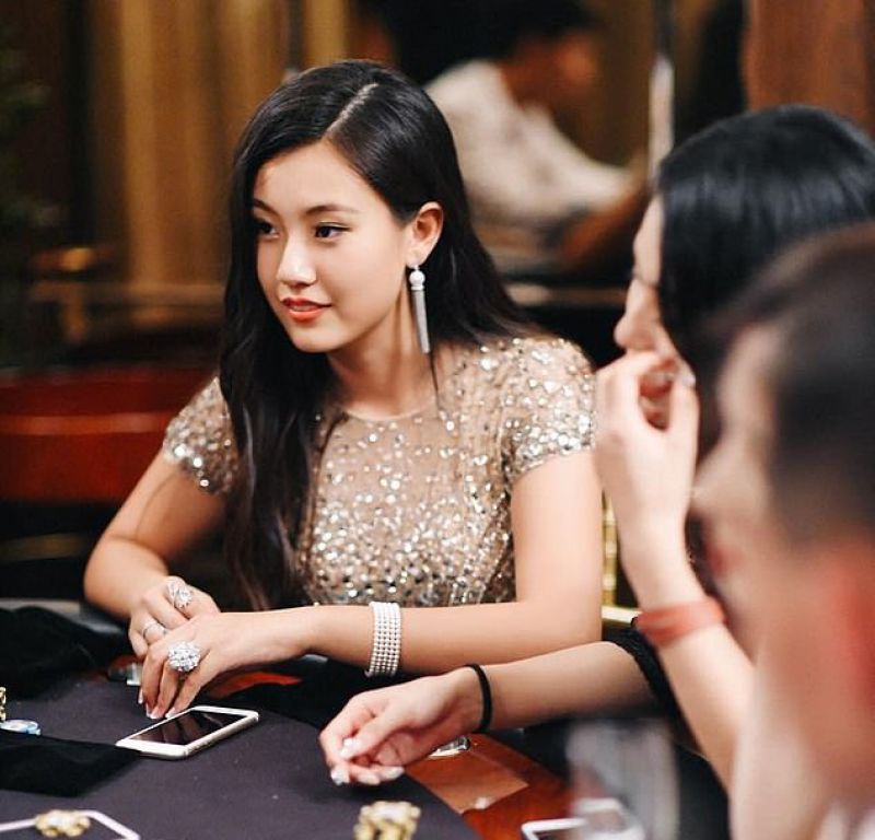 Daughter : Yusi 'Molly' Zhao