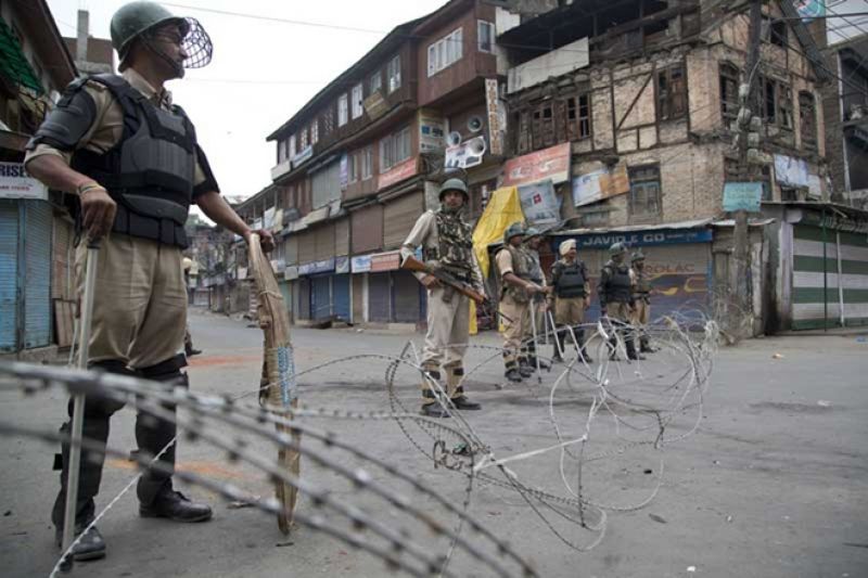 Clashes between youth and security forces in Jammu Kashmir Clashes between youth and security forces in Jammu Kashmir