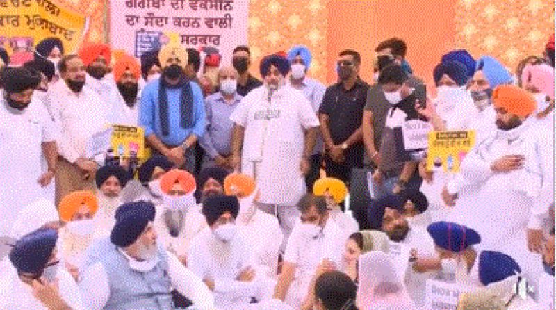 Sukhbir Badal Surrounds Balbir Sidhu's House