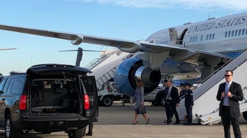 Melania Trump : 'Smoke-filled' plane forced to land
