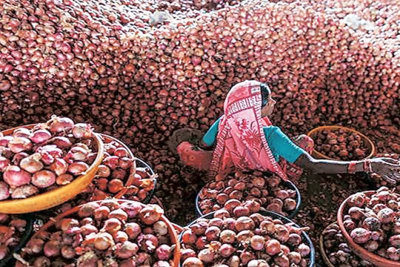 Onion price touch Rs 60 per kg