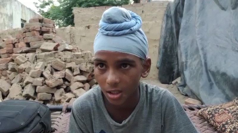 10-year-old Gursikh digs up cheese in the scorching sun to treat a sick father
